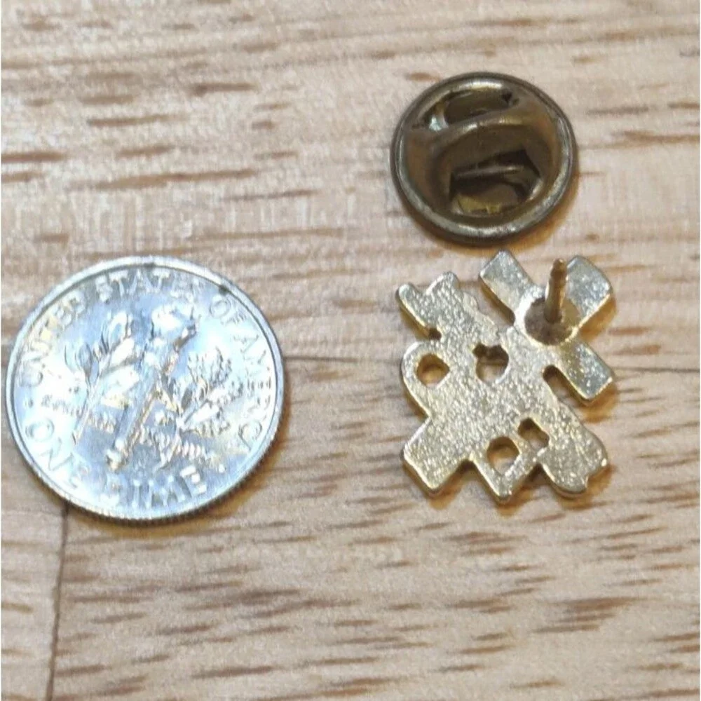 Special Dad Cross Gold Tone Enamel Lapel Pin-Hat Pin